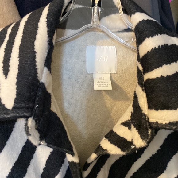 H&M shacket - Picture 2 of 3